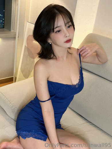 【2023-07-28】Who wants a tasty kiss with me❤️.m4v